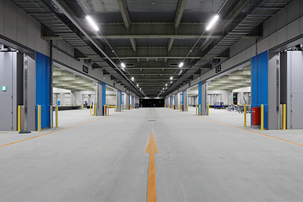 周辺住民への騒音に配慮した中央車路等の整備